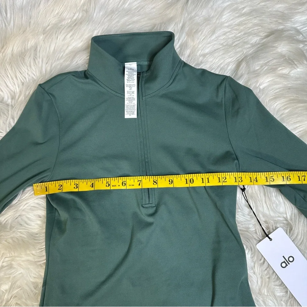 Nwt ALO Softsculpt Precision 1/4 Zip Long Sleeve Clover Green‎